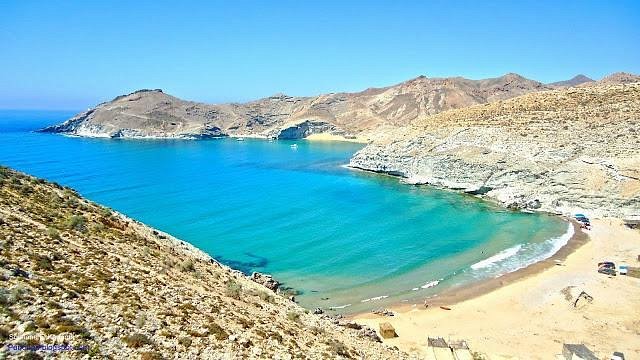 Voyage Paris → Nador vs Rome → Nador : Coût et Guide de Survie au Maroc 2025
